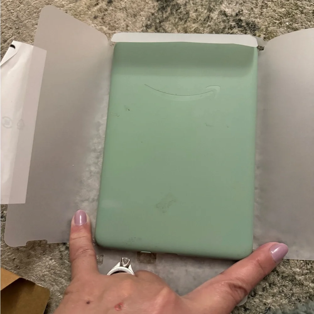 6 in Matcha Kindle - Picture 4 of 4